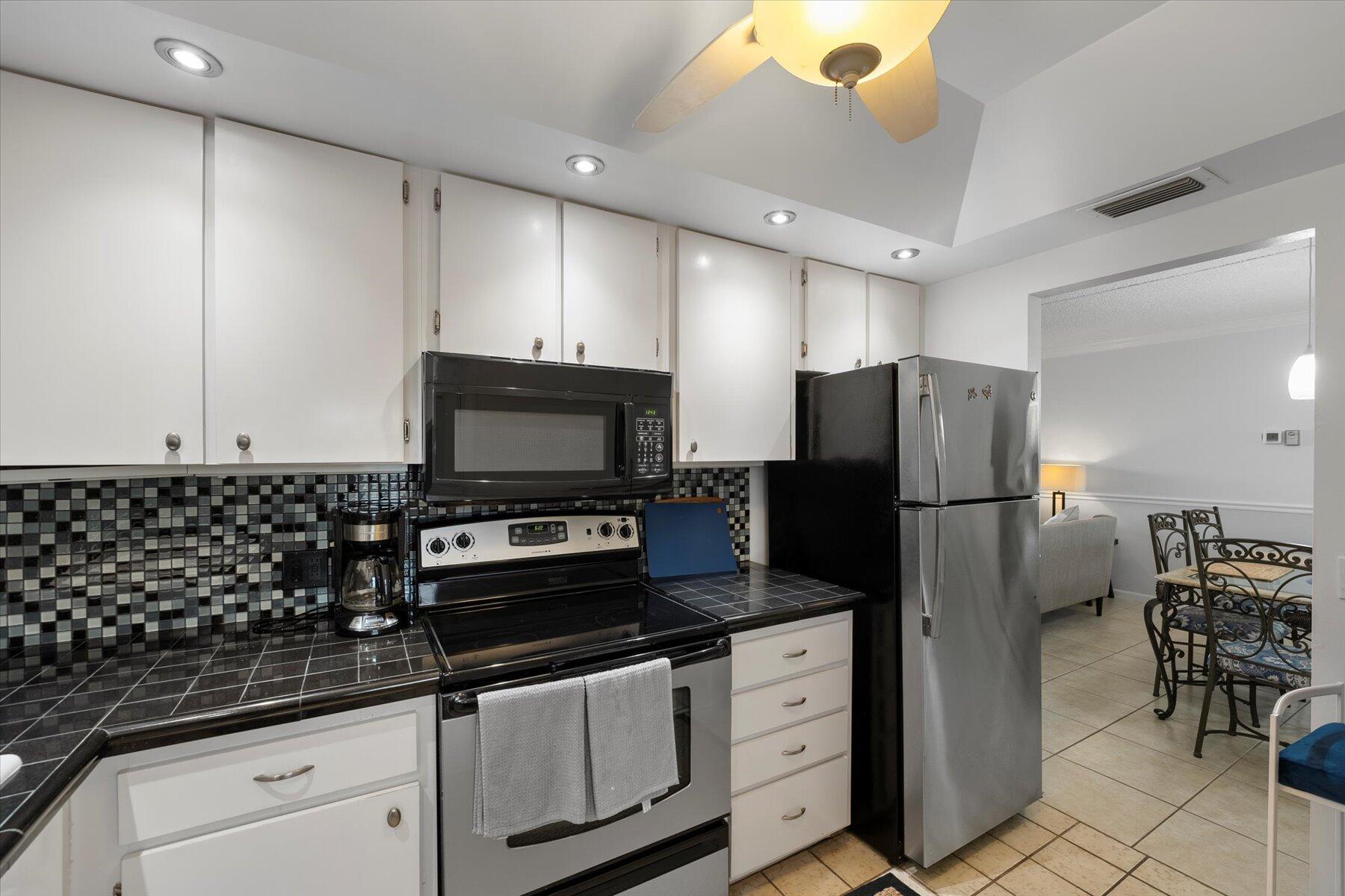 OCEAN VILLAS CONDO APTS - Residential Lease