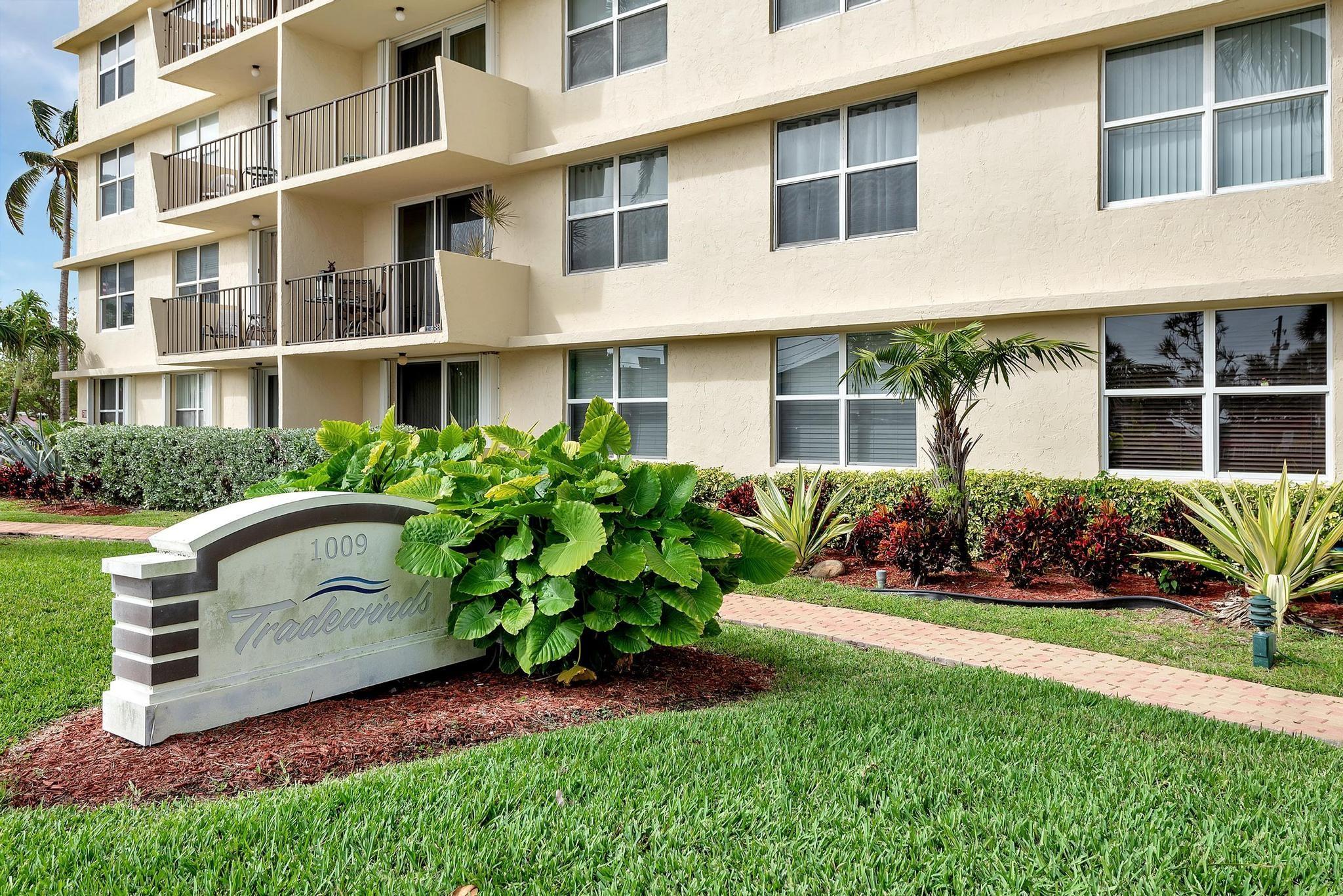 TRADEWINDS OF POMPANO - Residential Lease