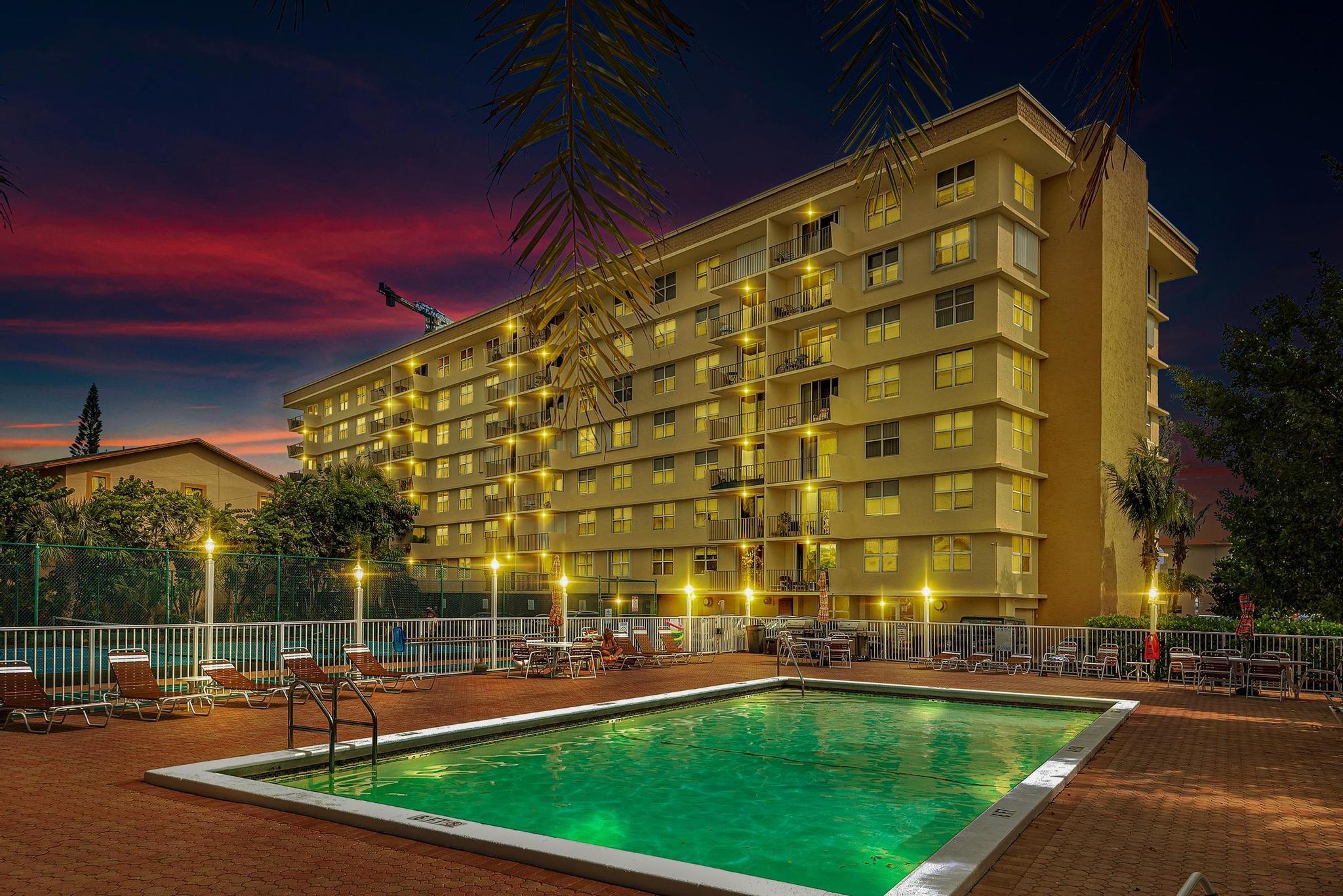 TRADEWINDS OF POMPANO - Residential Lease