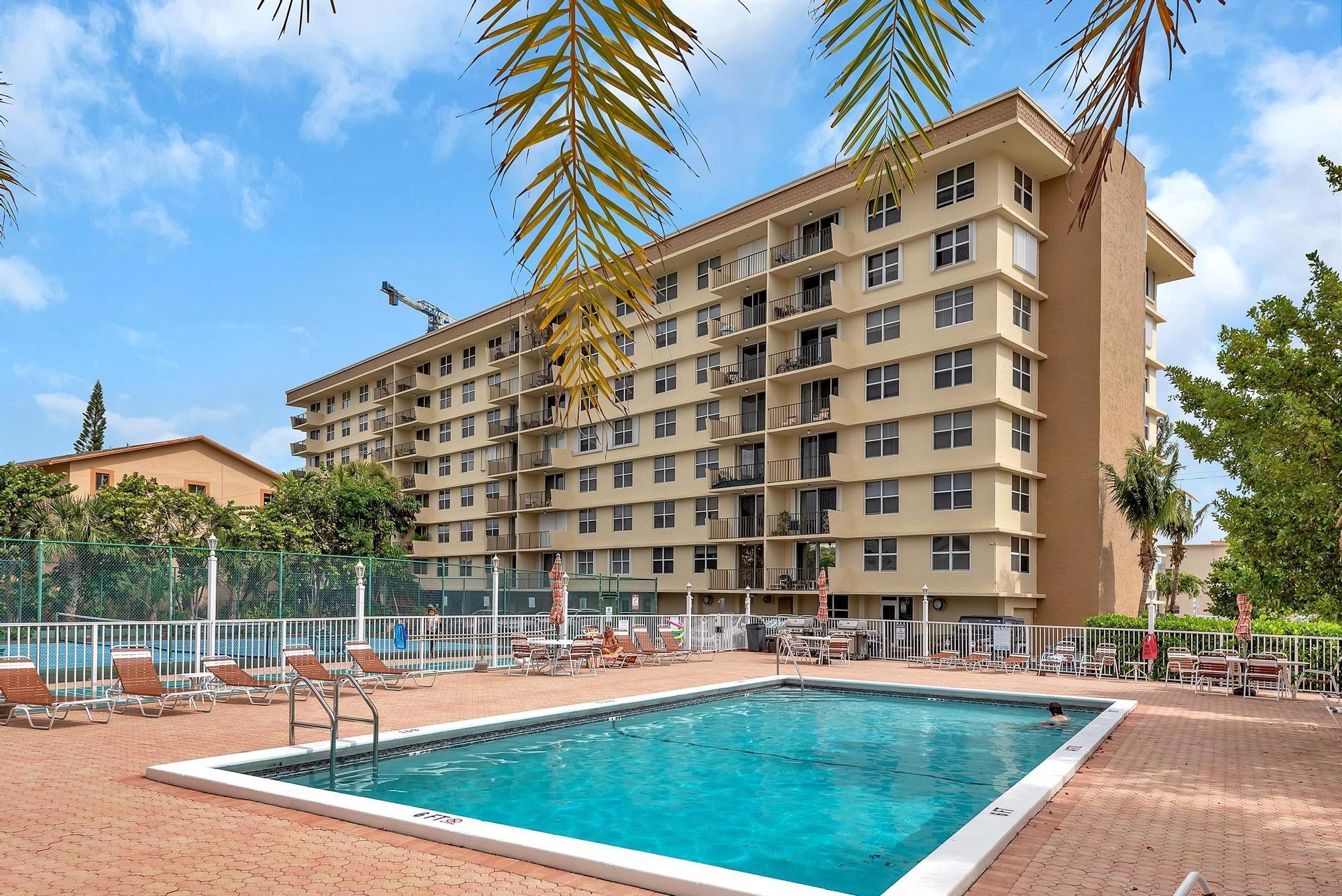 TRADEWINDS OF POMPANO - Residential Lease