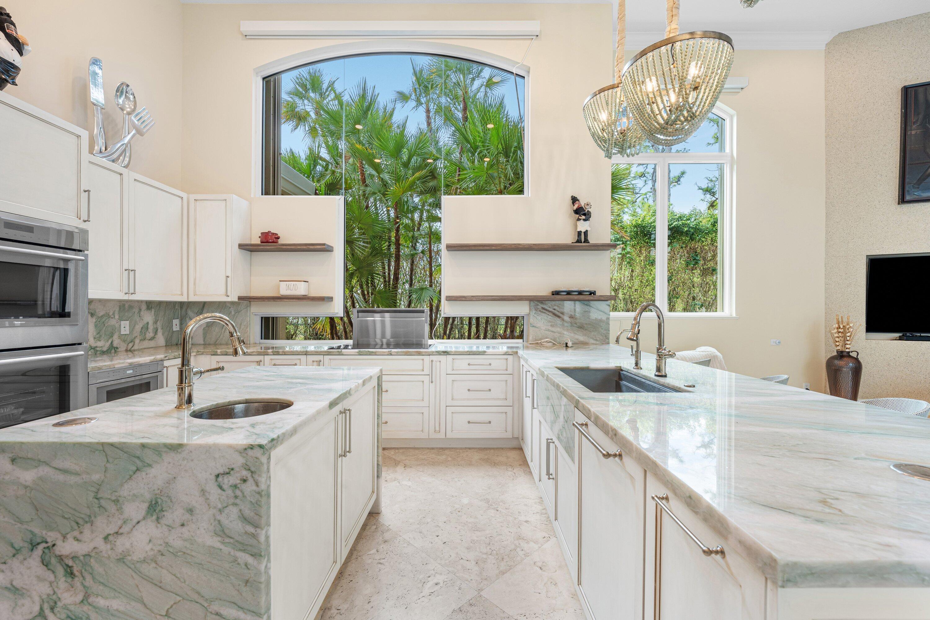 BREAKERS WEST 11 - Residential