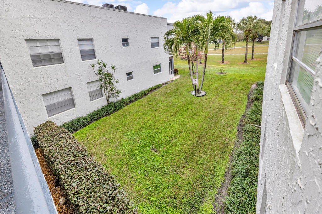Photo of 569 Flanders #569, Delray Beach, FL 33484 (MLS # F10482135)