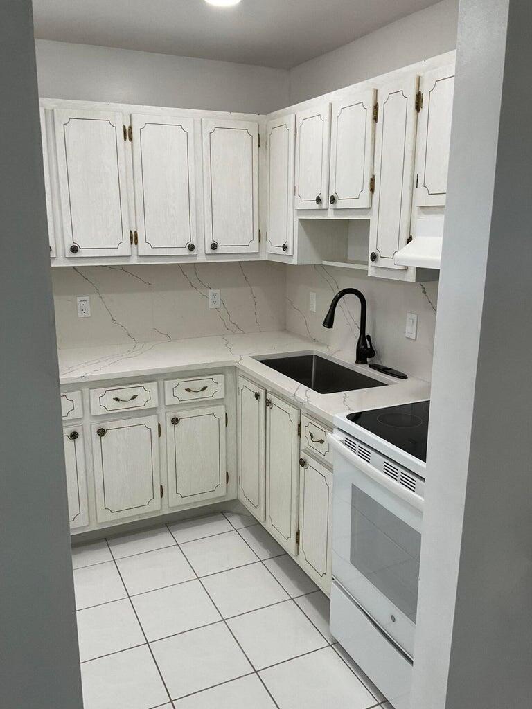 2164 NE 1st Way 203