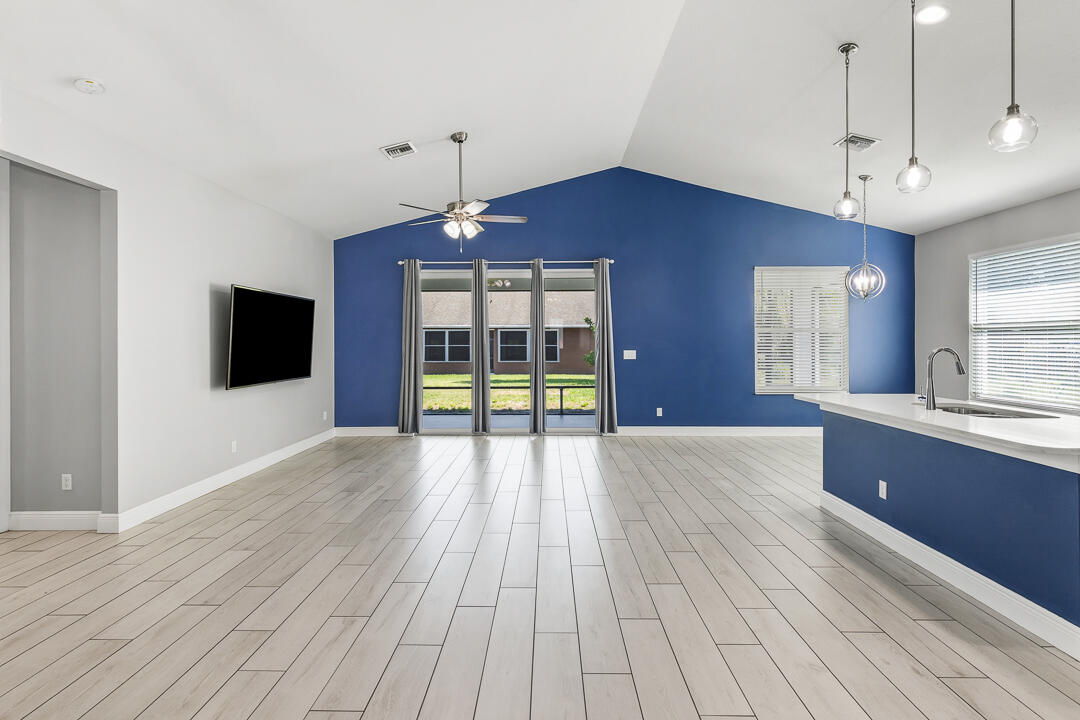 PORT ST LUCIE SECTION  31 - Residential