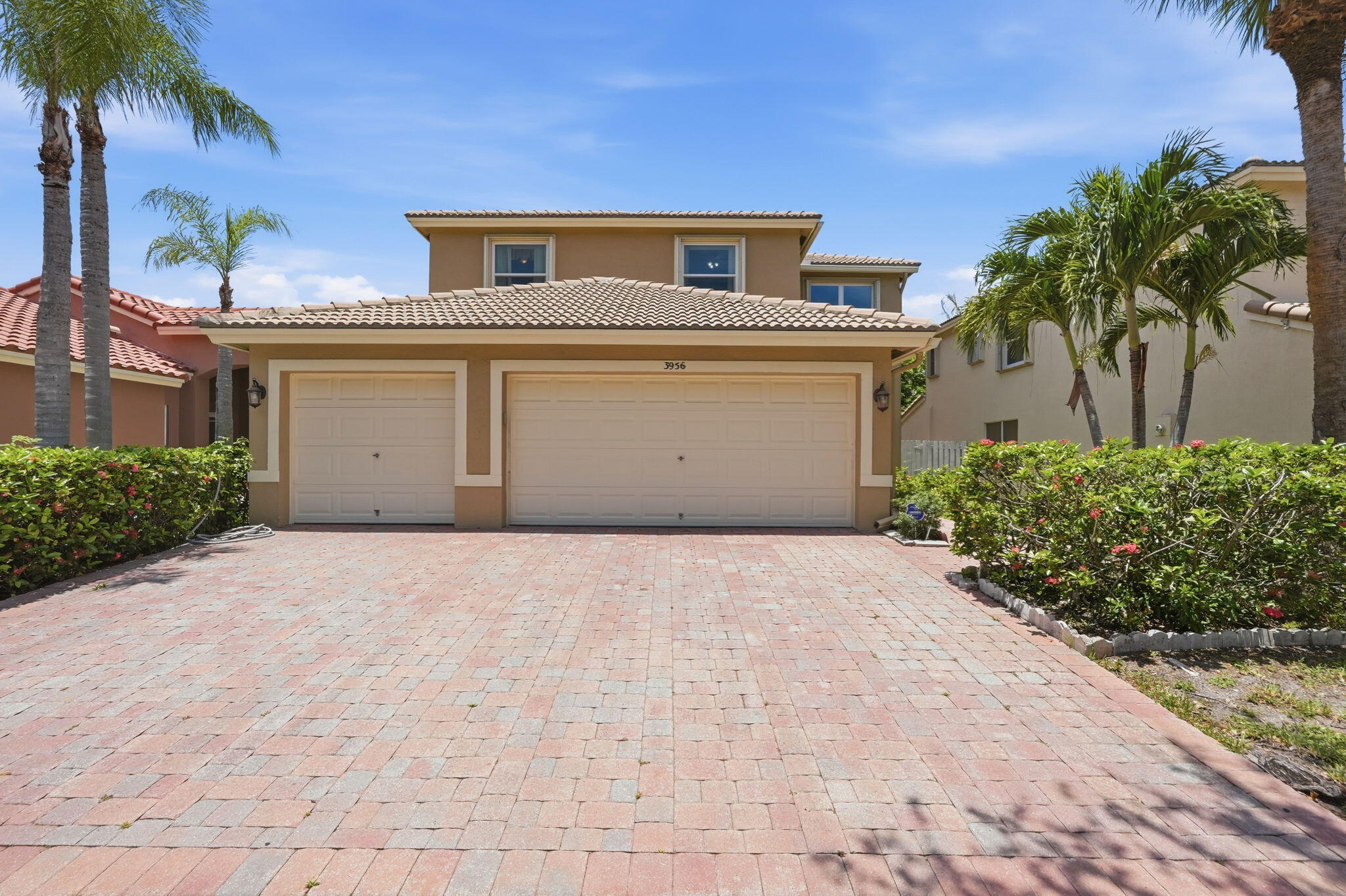 3956 Torres Circle