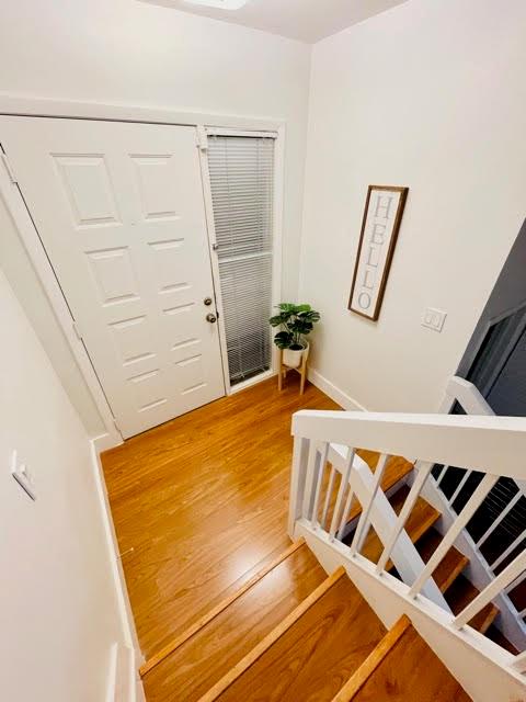 YORKVILLE-DEER POINTE - Residential