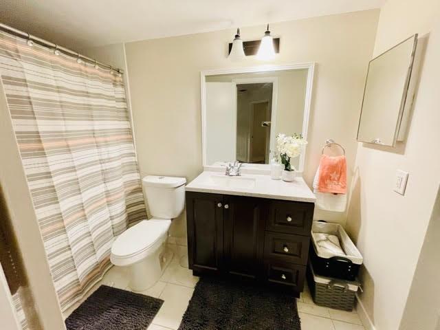 YORKVILLE-DEER POINTE - Residential