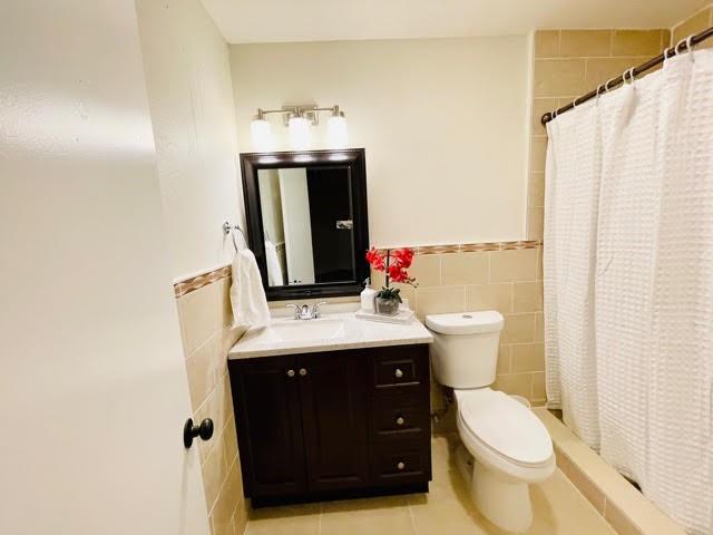 YORKVILLE-DEER POINTE - Residential