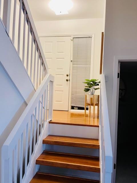 YORKVILLE-DEER POINTE - Residential