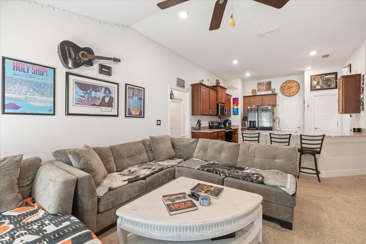 WATERSTONE - Residential