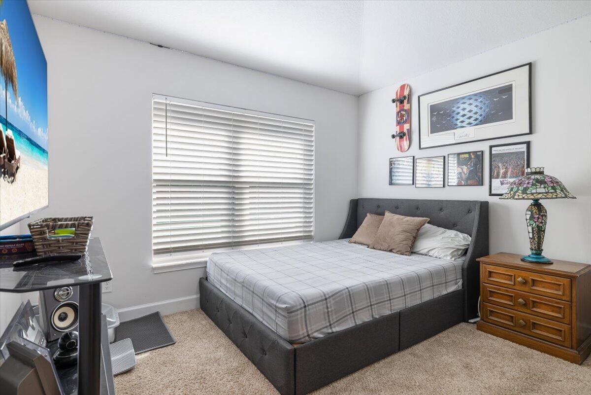 WATERSTONE - Residential