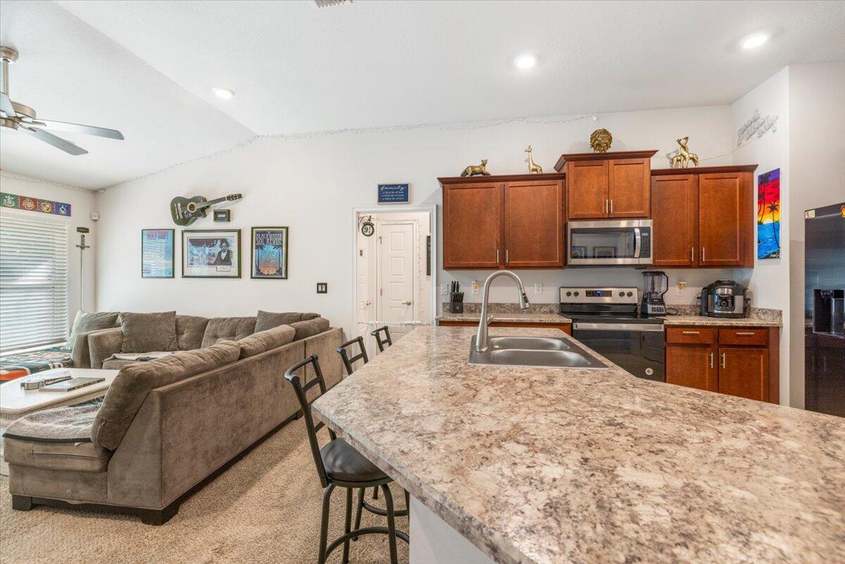 WATERSTONE - Residential