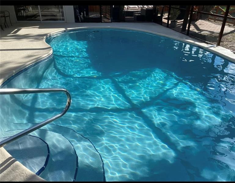 STIRLING LAKE - Residential