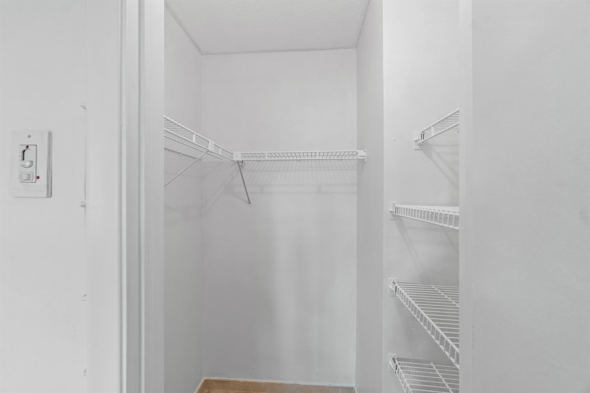 VILLAGE ROYALE ON THE GRE - Residential