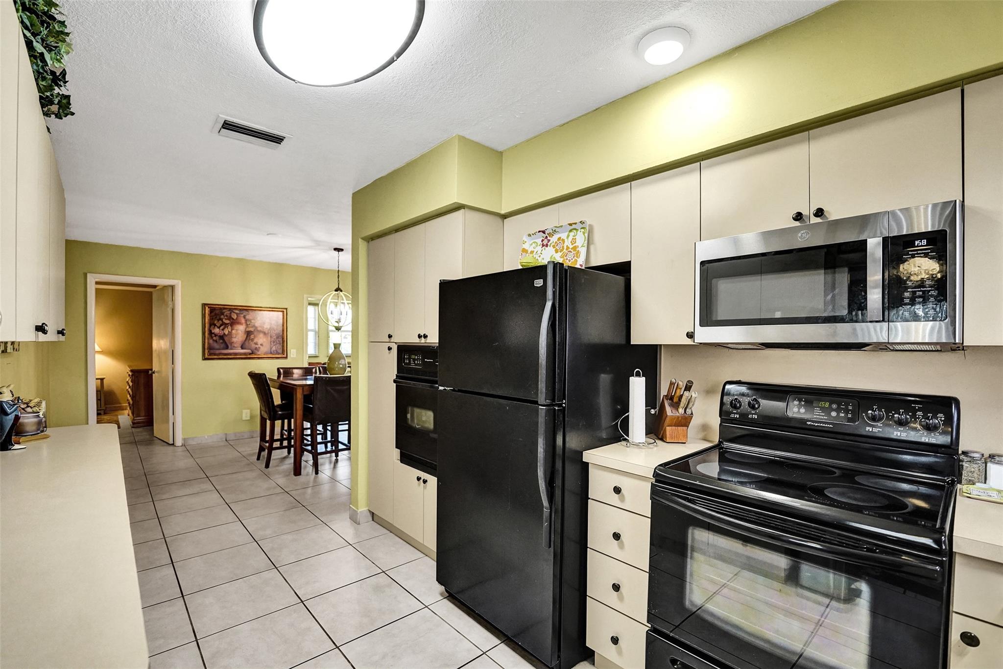 Hollywood Hills Amd 6-31 - Residential