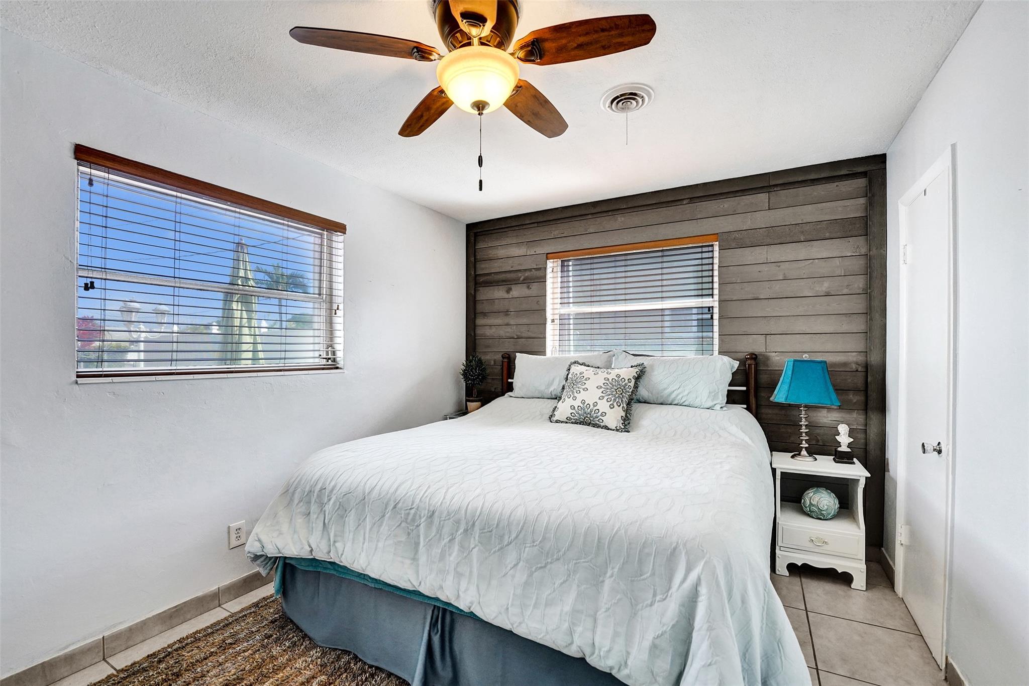 Hollywood Hills Amd 6-31 - Residential