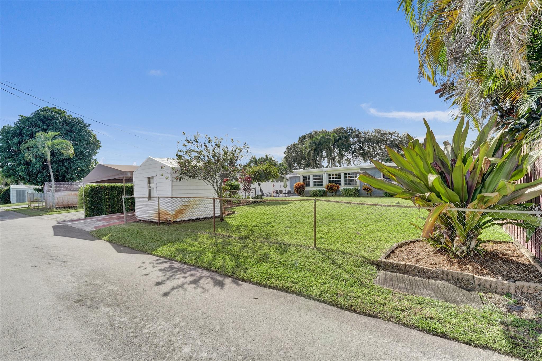 Hollywood Hills Amd 6-31 - Residential