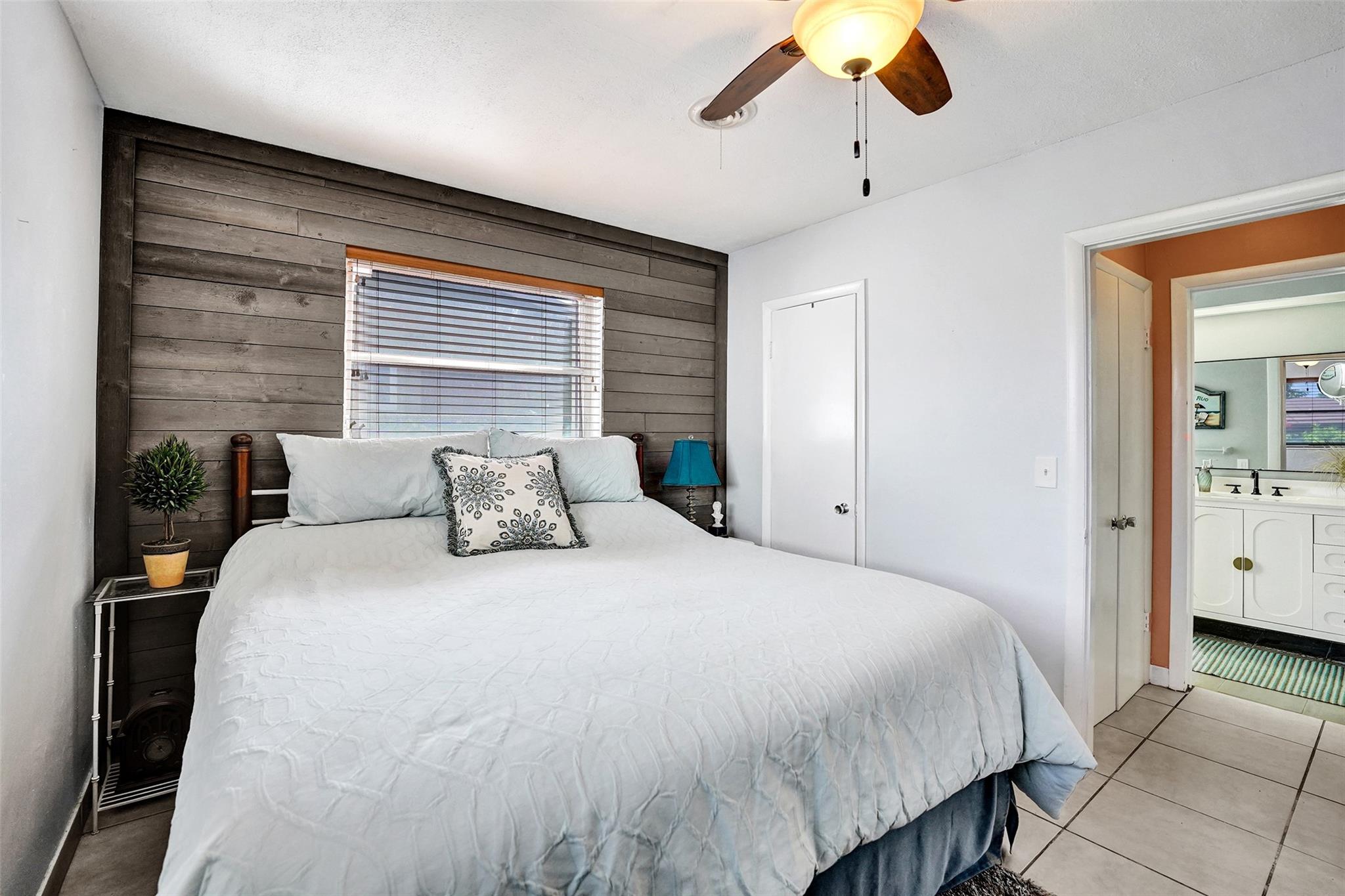 Hollywood Hills Amd 6-31 - Residential