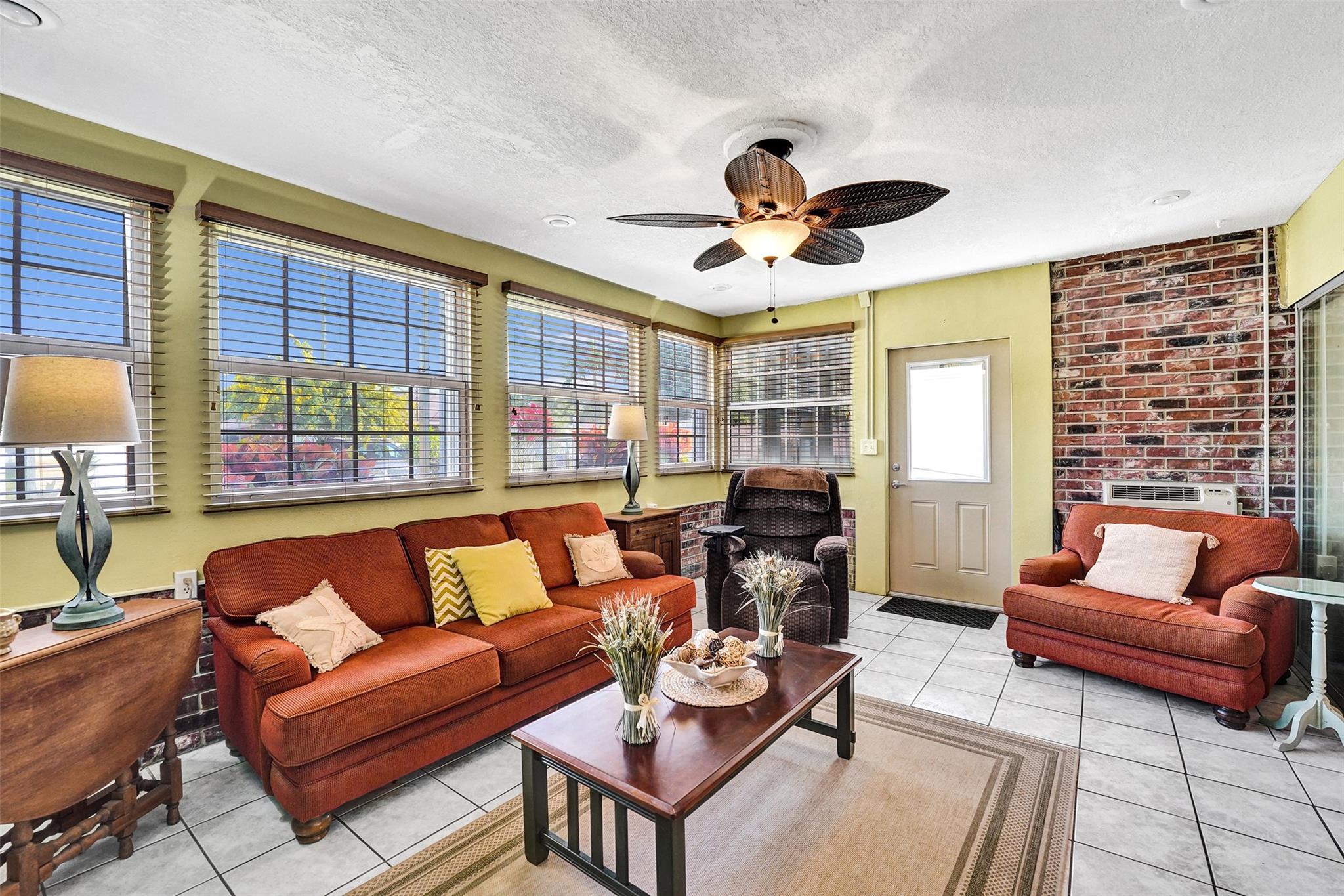 Hollywood Hills Amd 6-31 - Residential