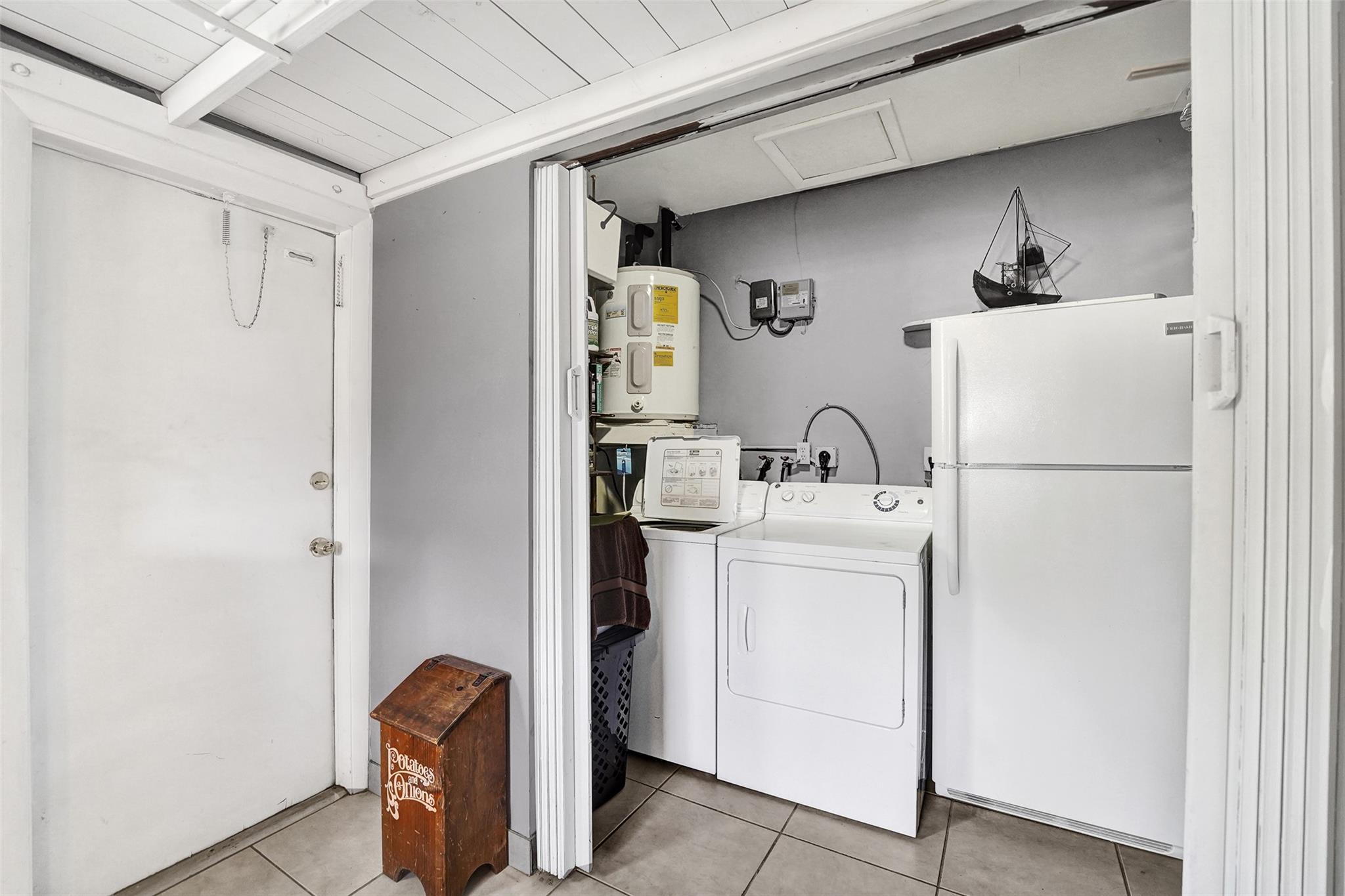 Hollywood Hills Amd 6-31 - Residential