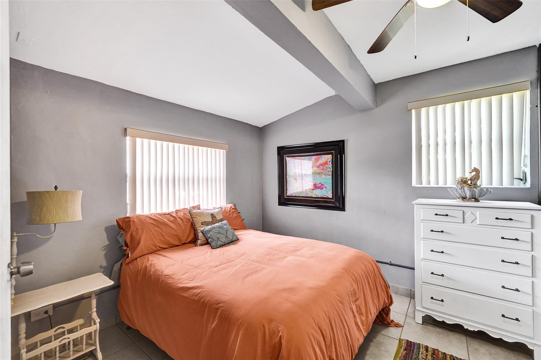 Hollywood Hills Amd 6-31 - Residential