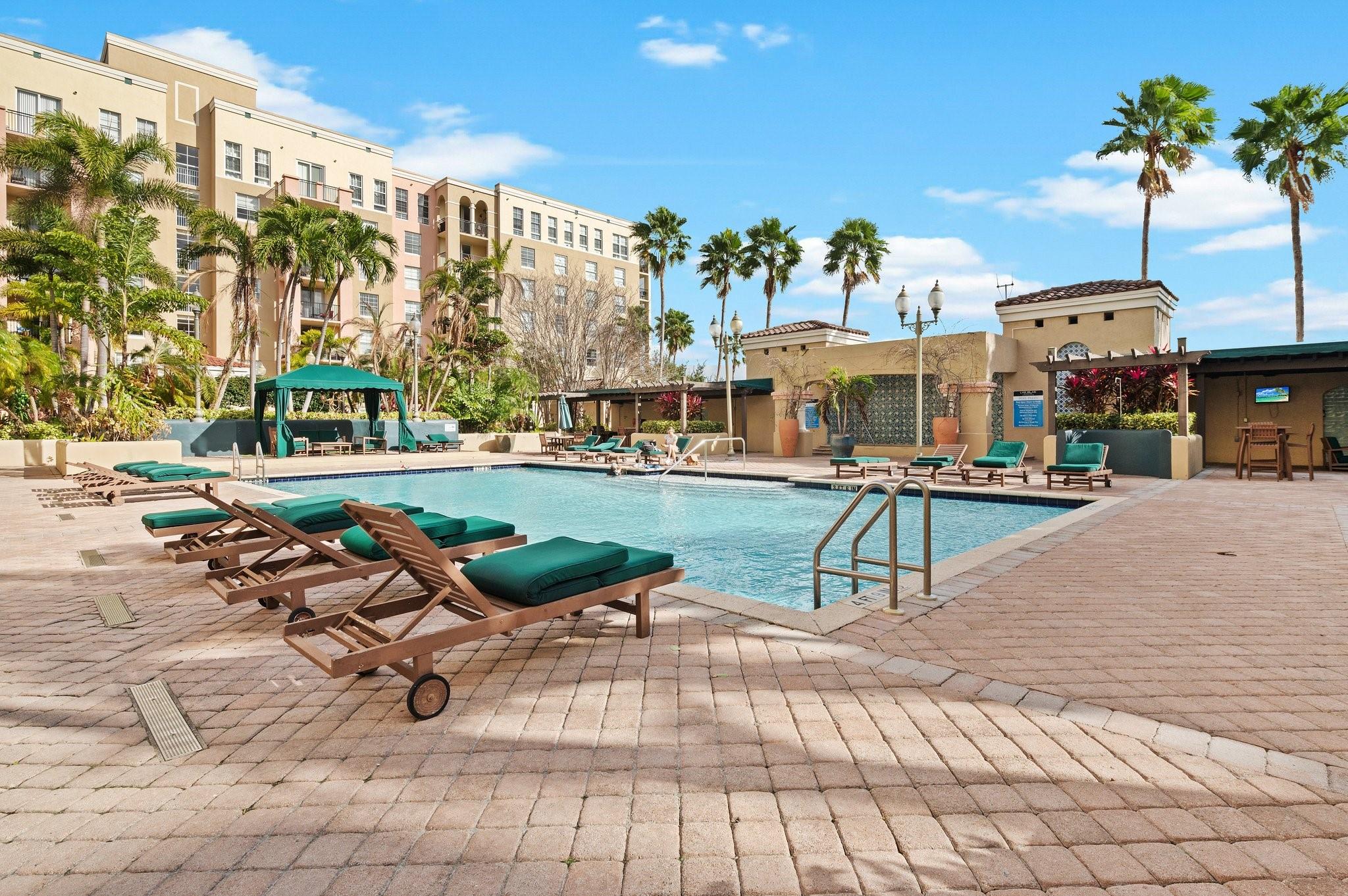 LAS OLAS BY THE RIVER - Residential