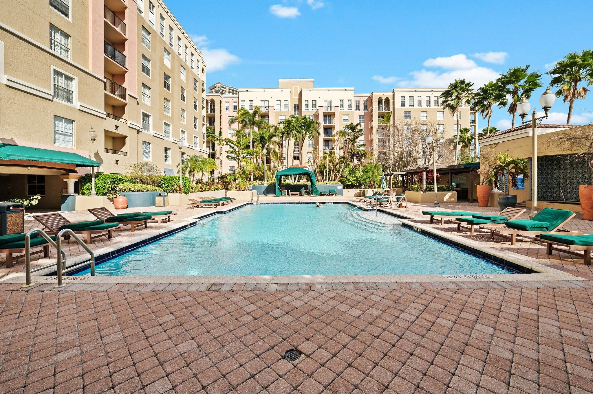 LAS OLAS BY THE RIVER - Residential