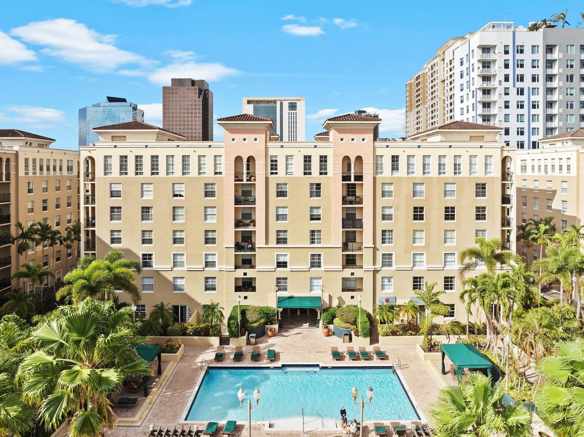 LAS OLAS BY THE RIVER - Residential