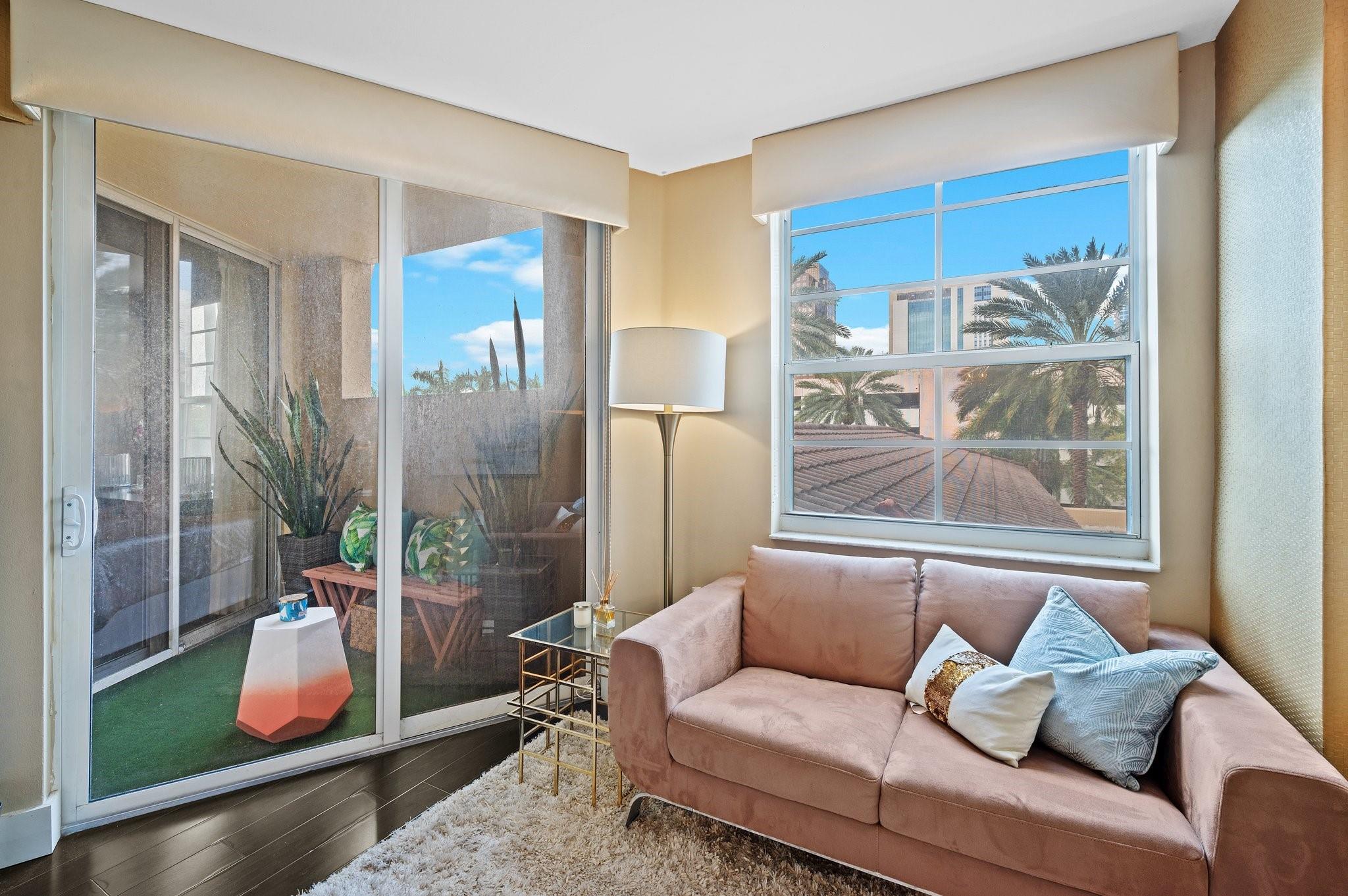 LAS OLAS BY THE RIVER - Residential