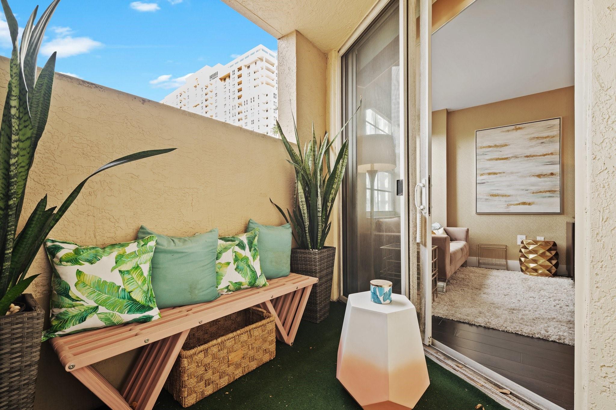 LAS OLAS BY THE RIVER - Residential