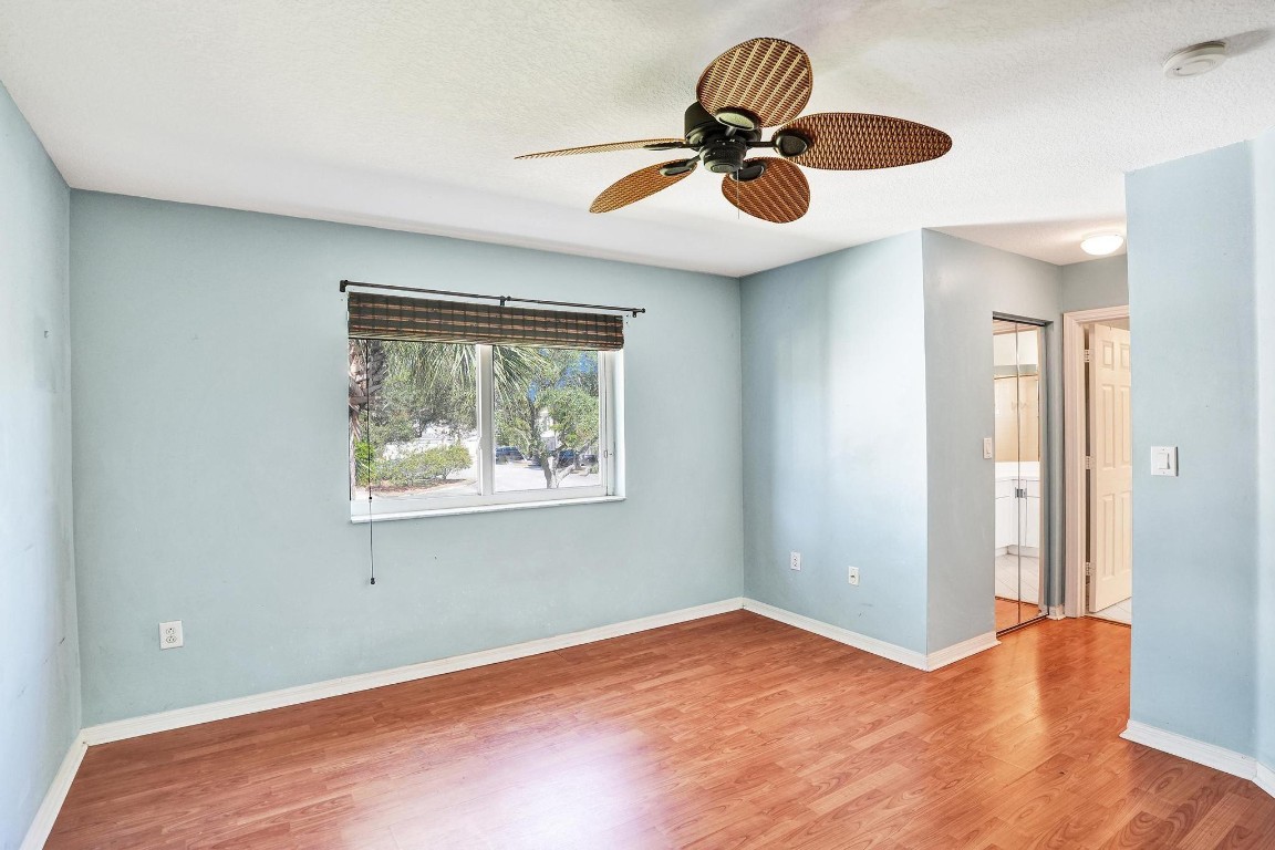 PEMBROKE ISLES - Residential