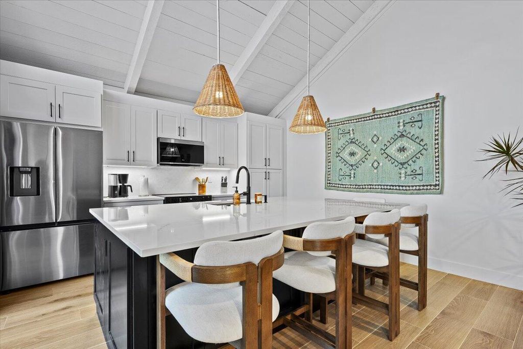 Photo of 1605 Us-1 #1f, Jupiter, FL 33477 (MLS # B26008352)