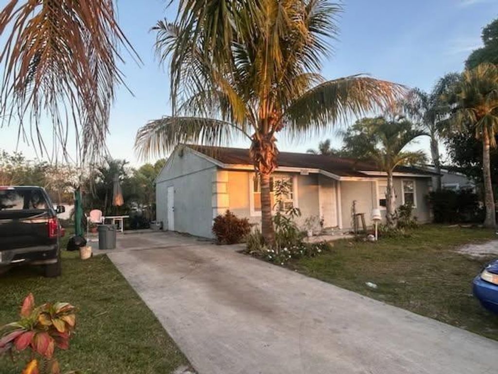 Photo of 14523 SW Little Indian Avenue, Indiantown, FL 34956 (MLS # F10488791)