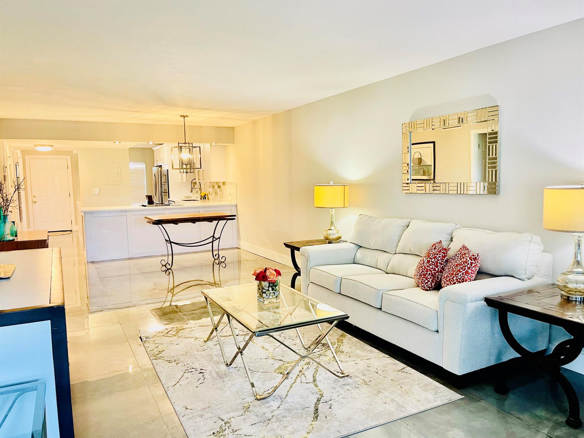 PALM GREENS AT VILLA DEL RAY CONDO II - Residential Lease