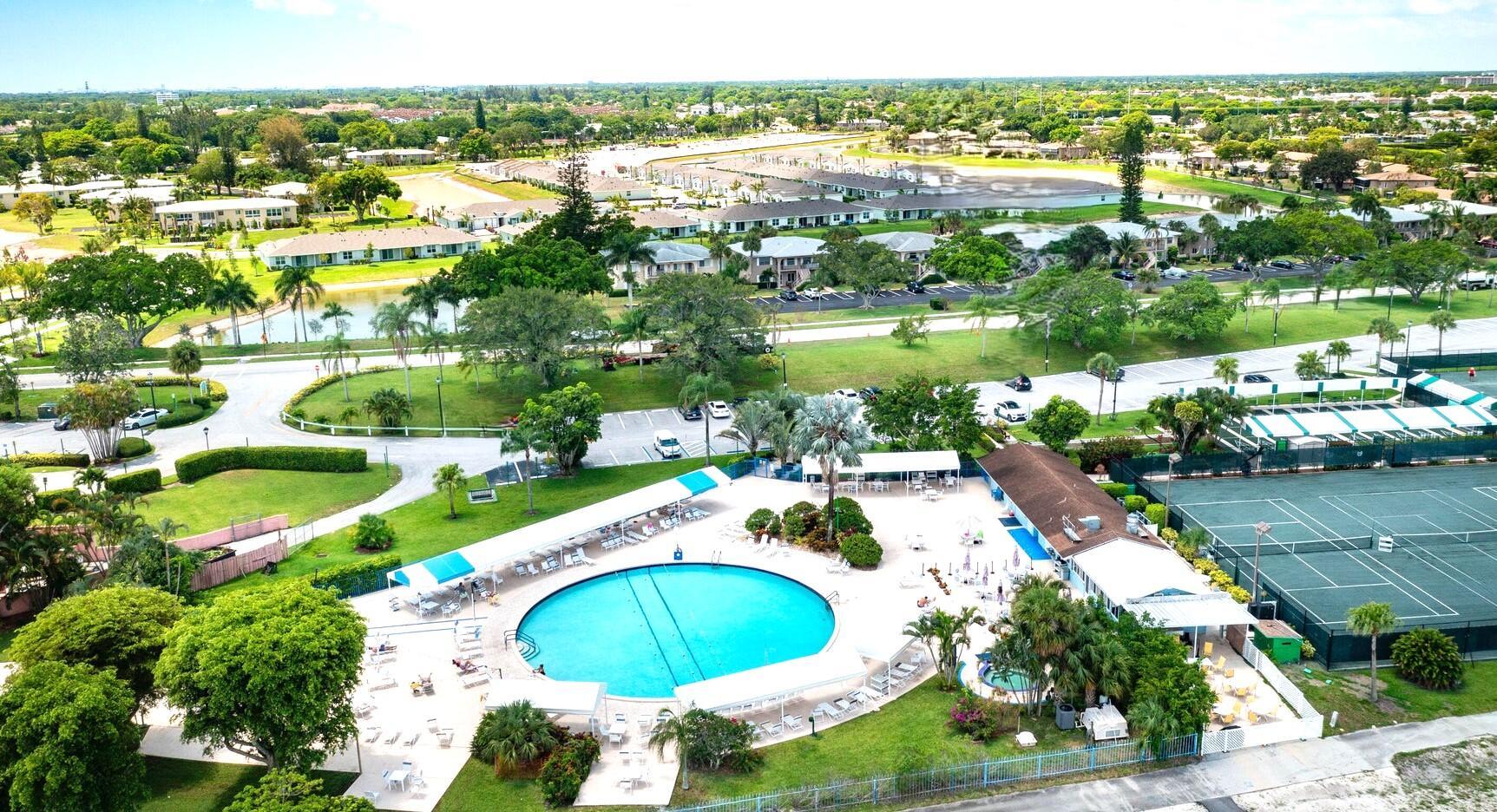 PALM GREENS AT VILLA DEL RAY CONDO II - Residential Lease