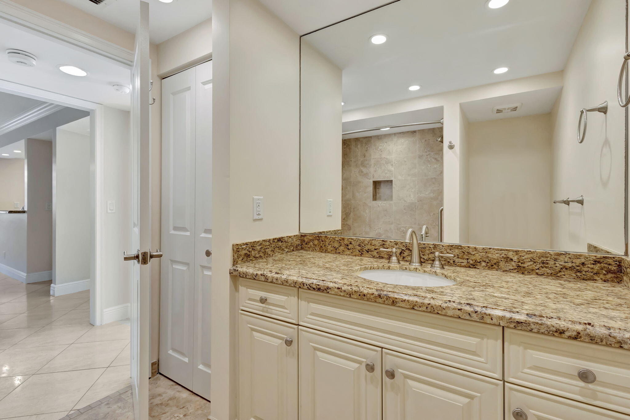 Golf Villas - Residential