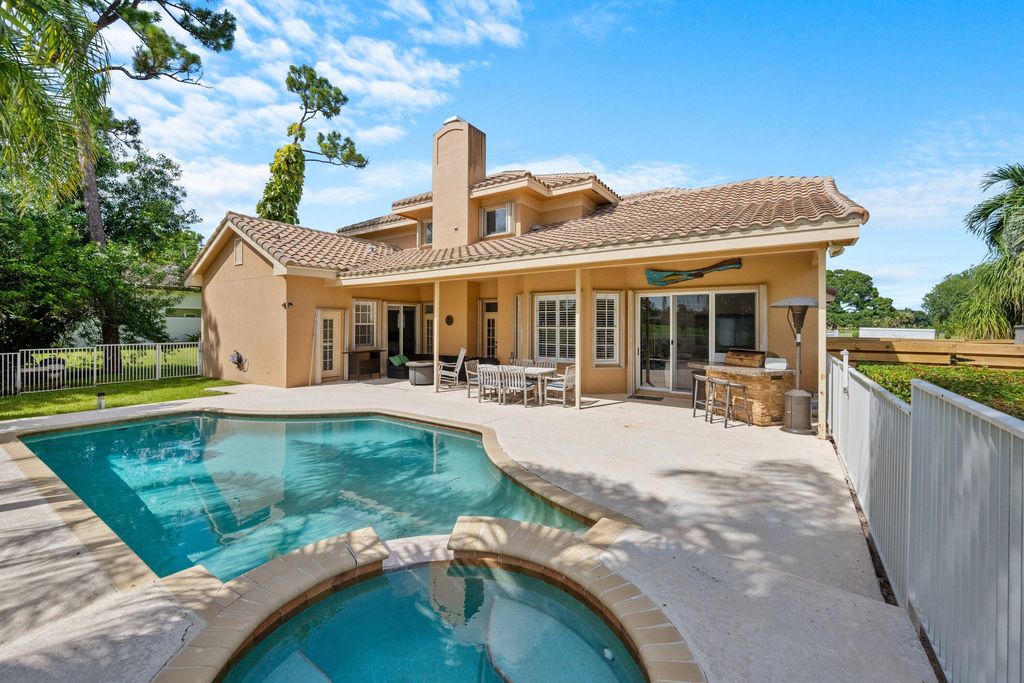 Photo of 8738 Marlamoor Lane, Palm Beach Gardens, FL 33412 (MLS # R11114880)