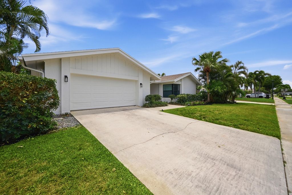 Photo of 4178 Birchwood Drive, Boca Raton, FL 33487 (MLS # B26028928)