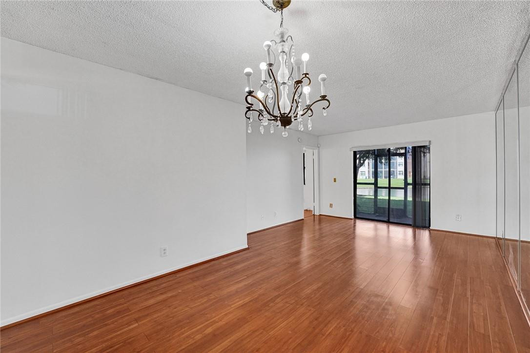 SUNRISE LAKES - Residential