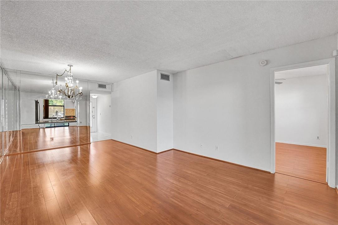 SUNRISE LAKES - Residential