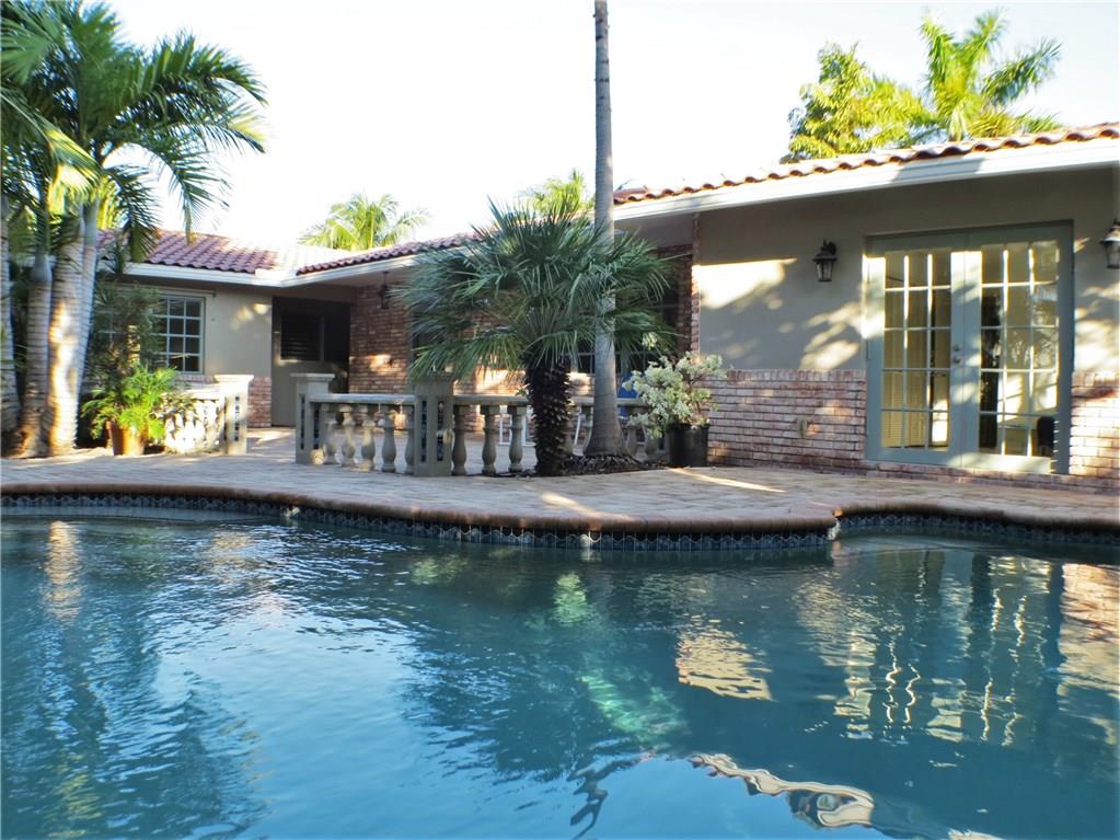 DOLPHIN ISLES - Residential