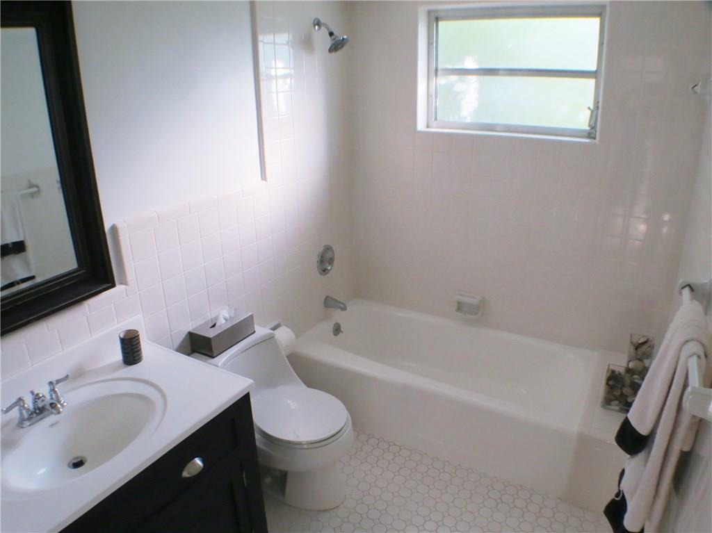 DOLPHIN ISLES - Residential