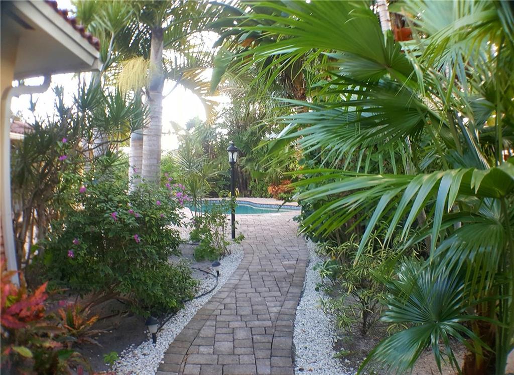 DOLPHIN ISLES - Residential