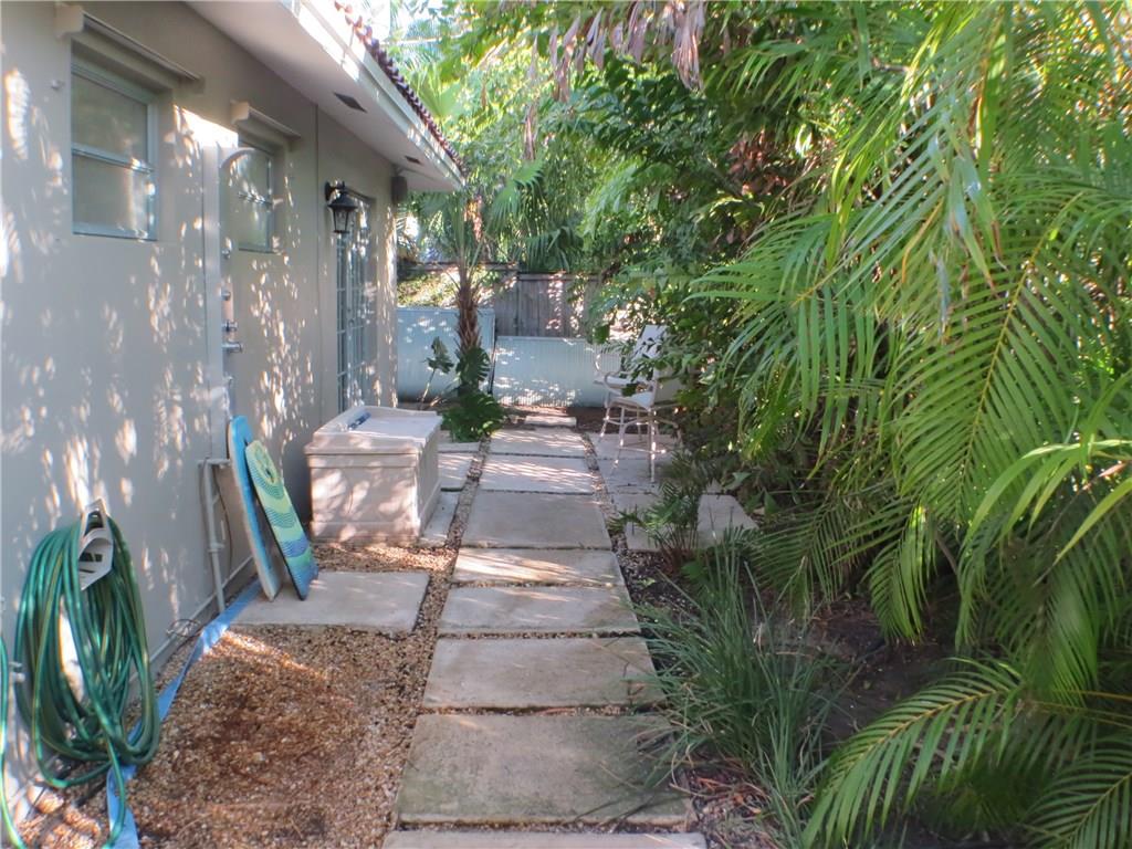 DOLPHIN ISLES - Residential