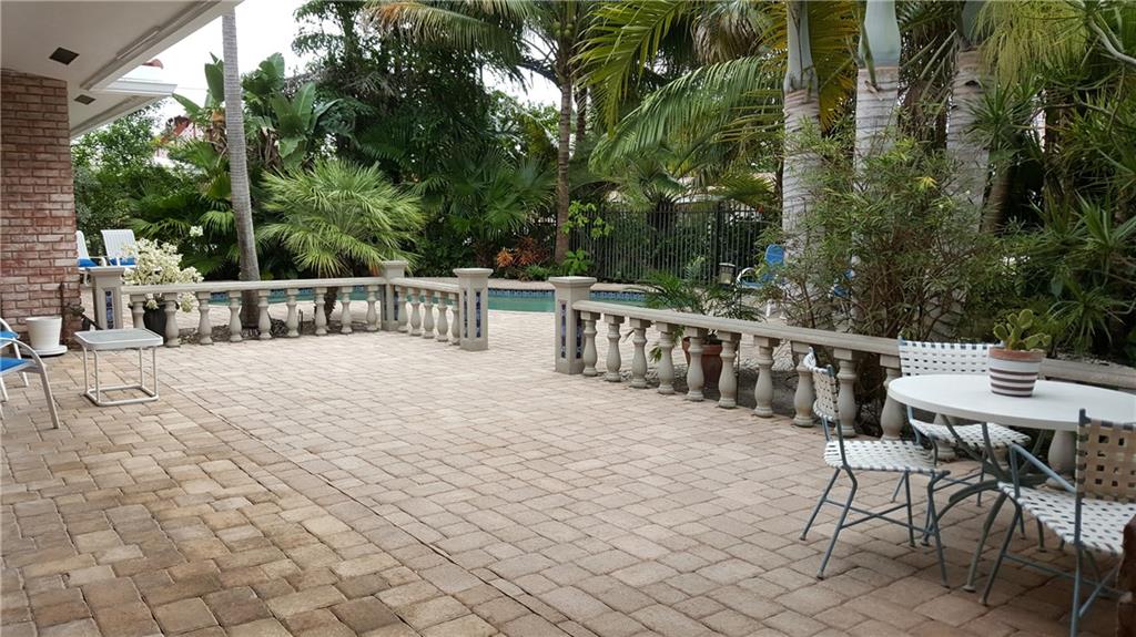 DOLPHIN ISLES - Residential