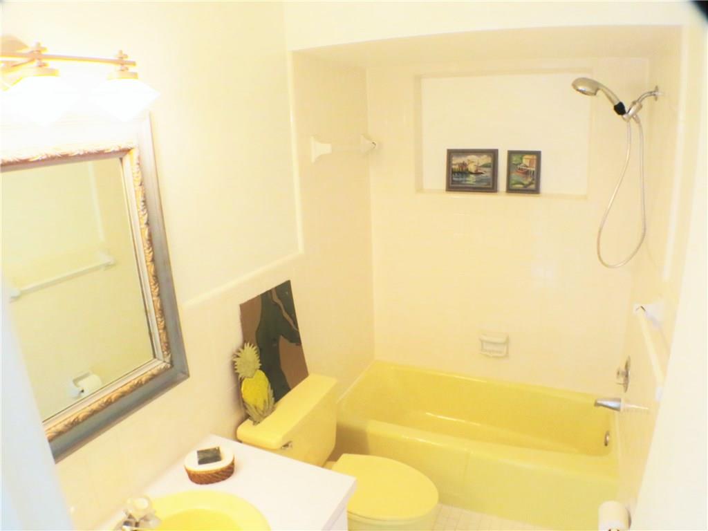 DOLPHIN ISLES - Residential