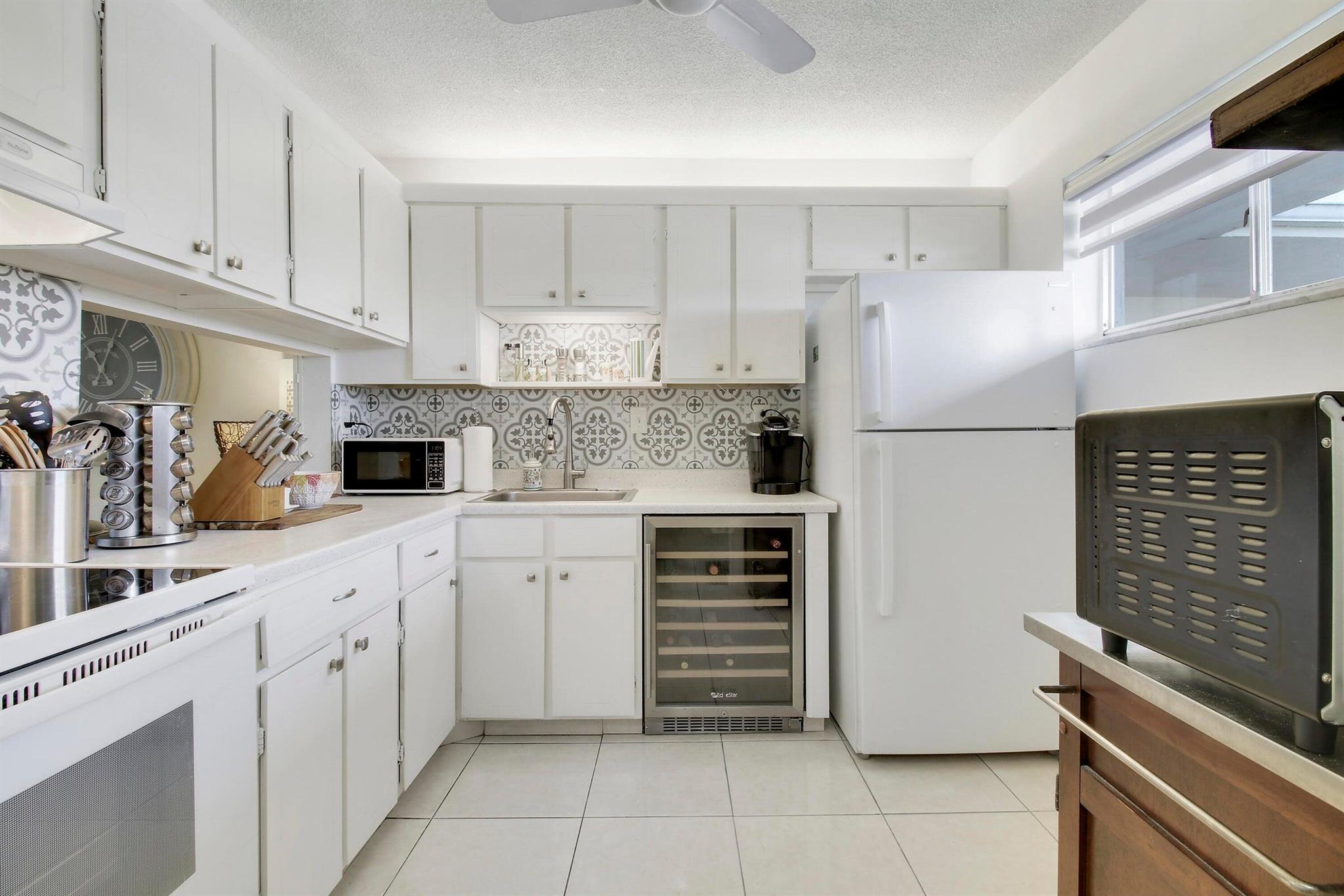 LAKE CLARKE GARDENS CONDO - Residential