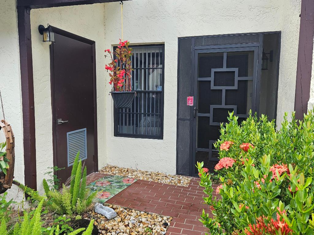 PALM CHASE CONDO - Residential Lease