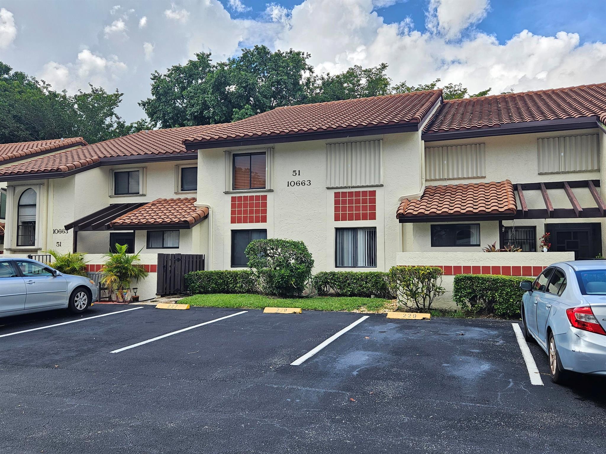 PALM CHASE CONDO - Residential Lease