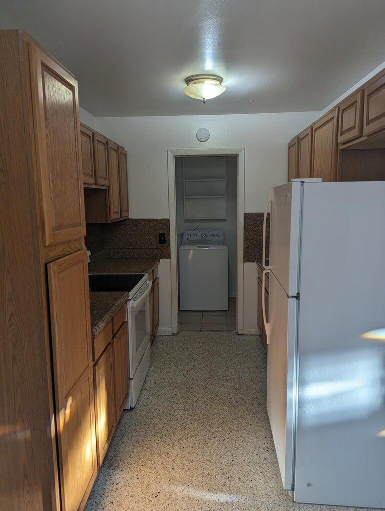 MONROE HEIGHTS - Residential Lease